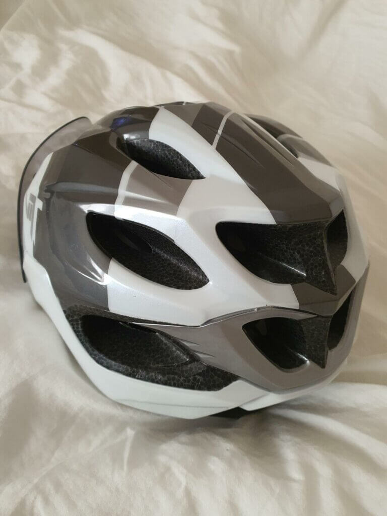 카부토 비트 헬멧